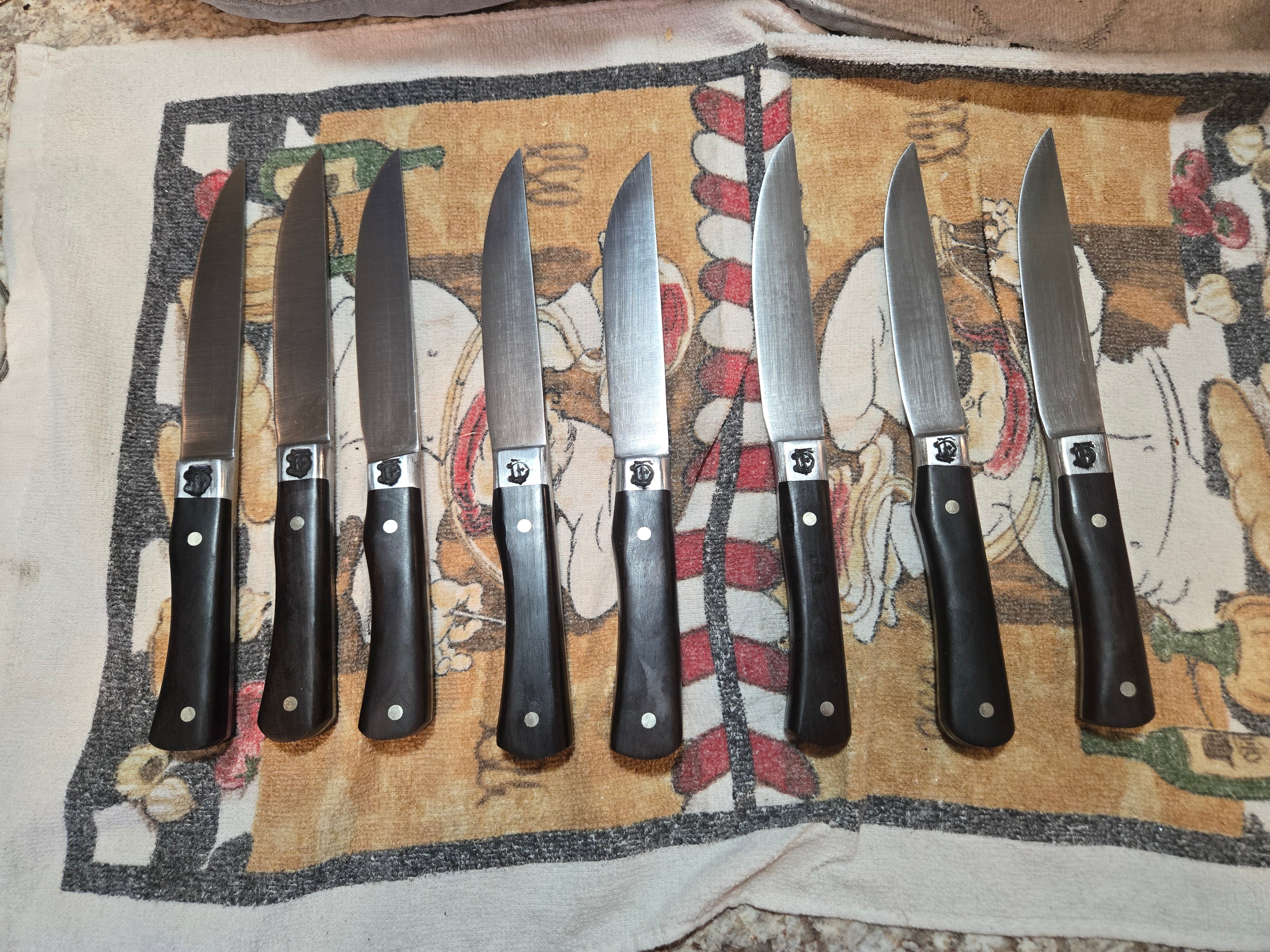 Integral Bolster Steak knives set