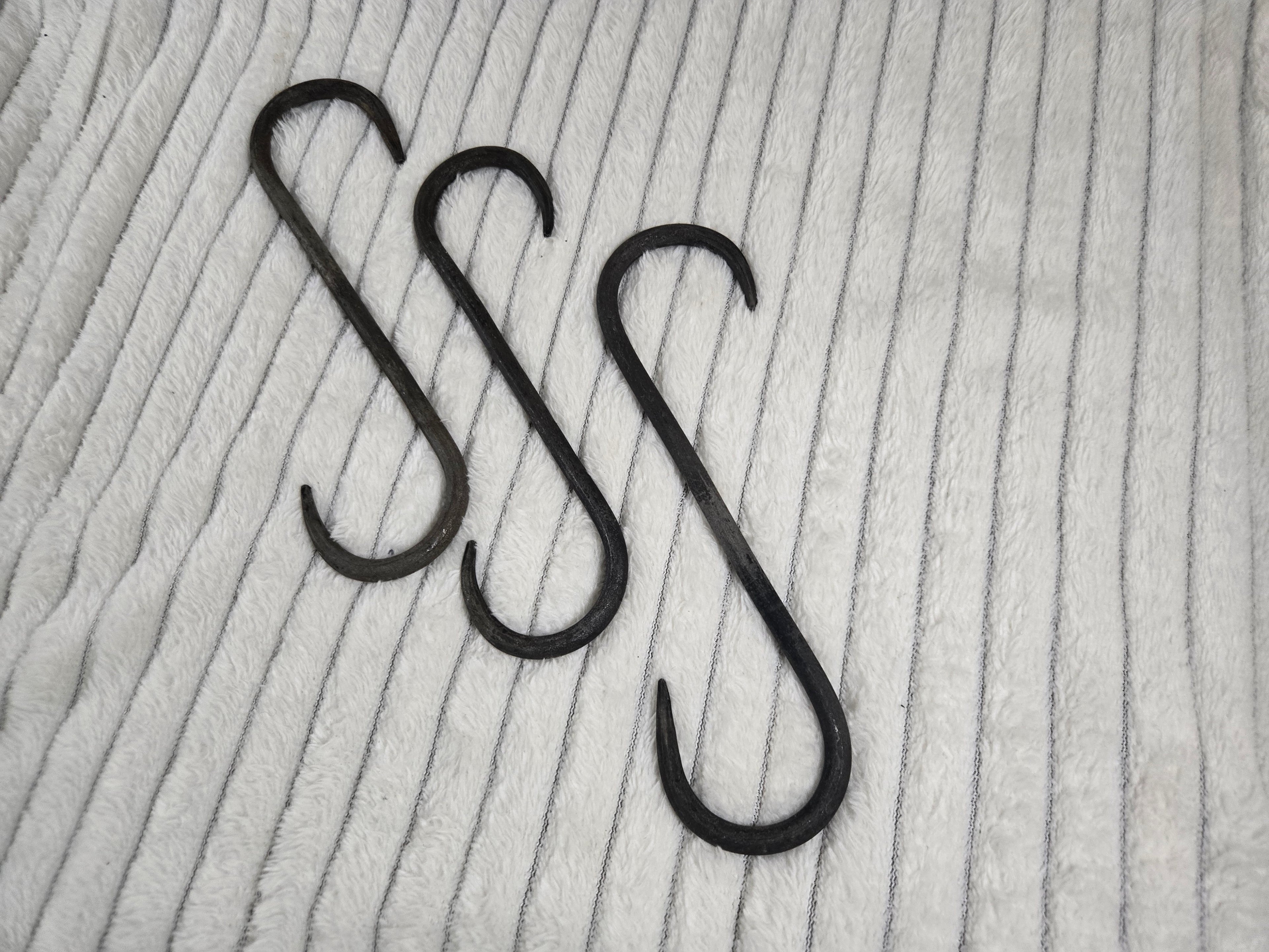 Medium S Hooks